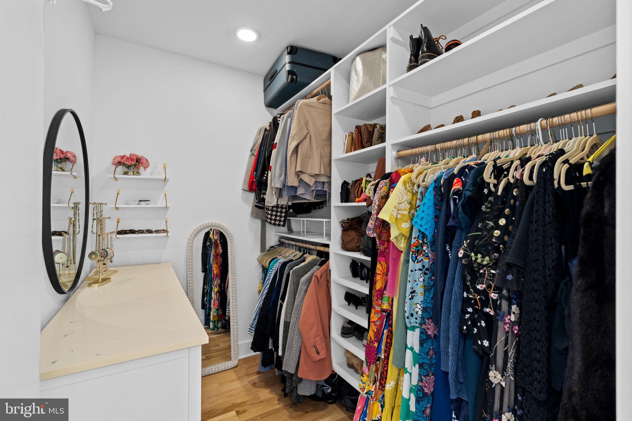 BELLA VISTA - Residential