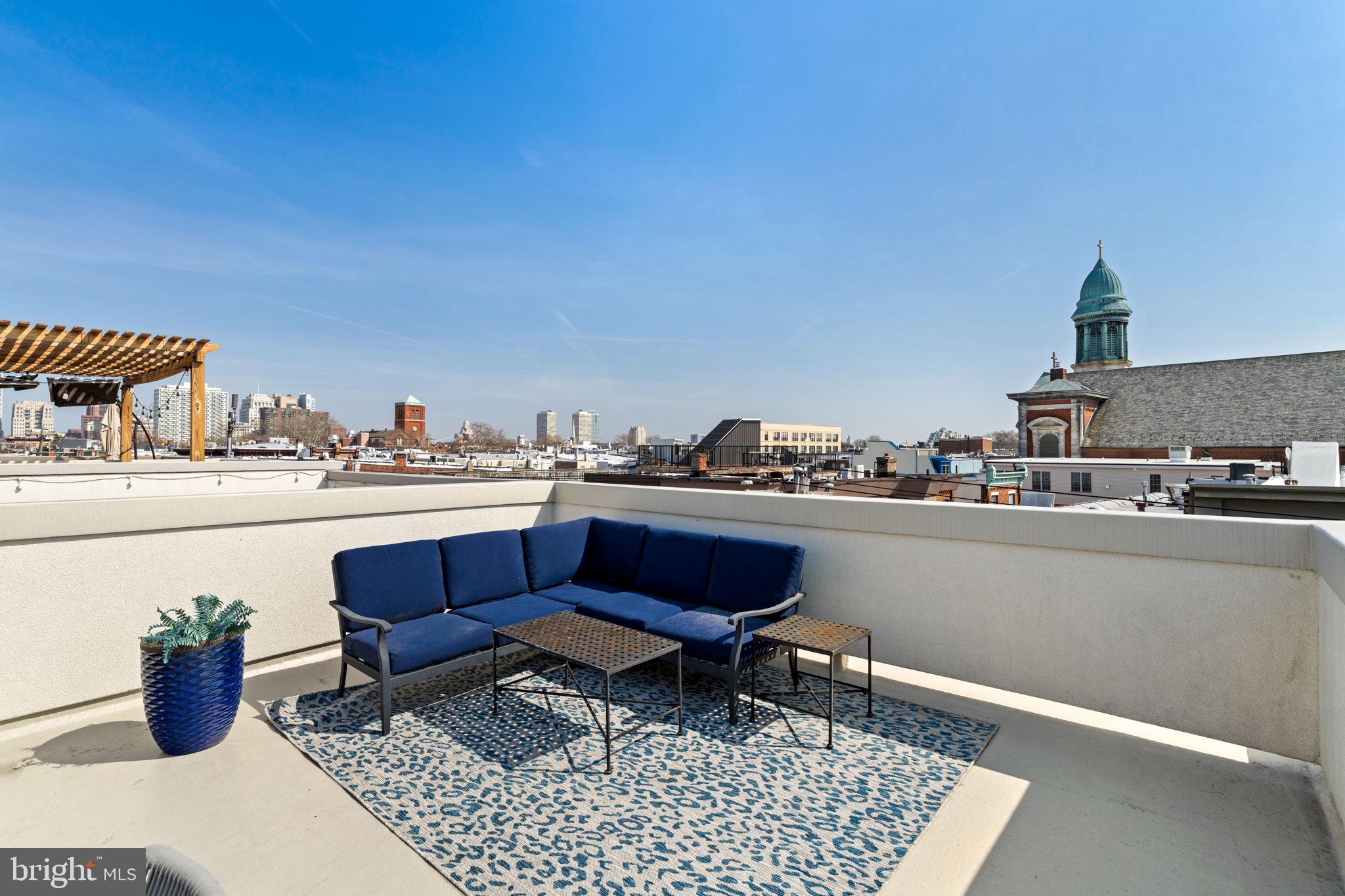 BELLA VISTA - Residential