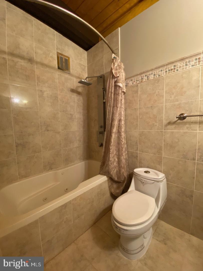 WOODLEY WOODS - Residential