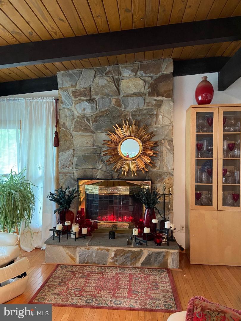 WOODLEY WOODS - Residential