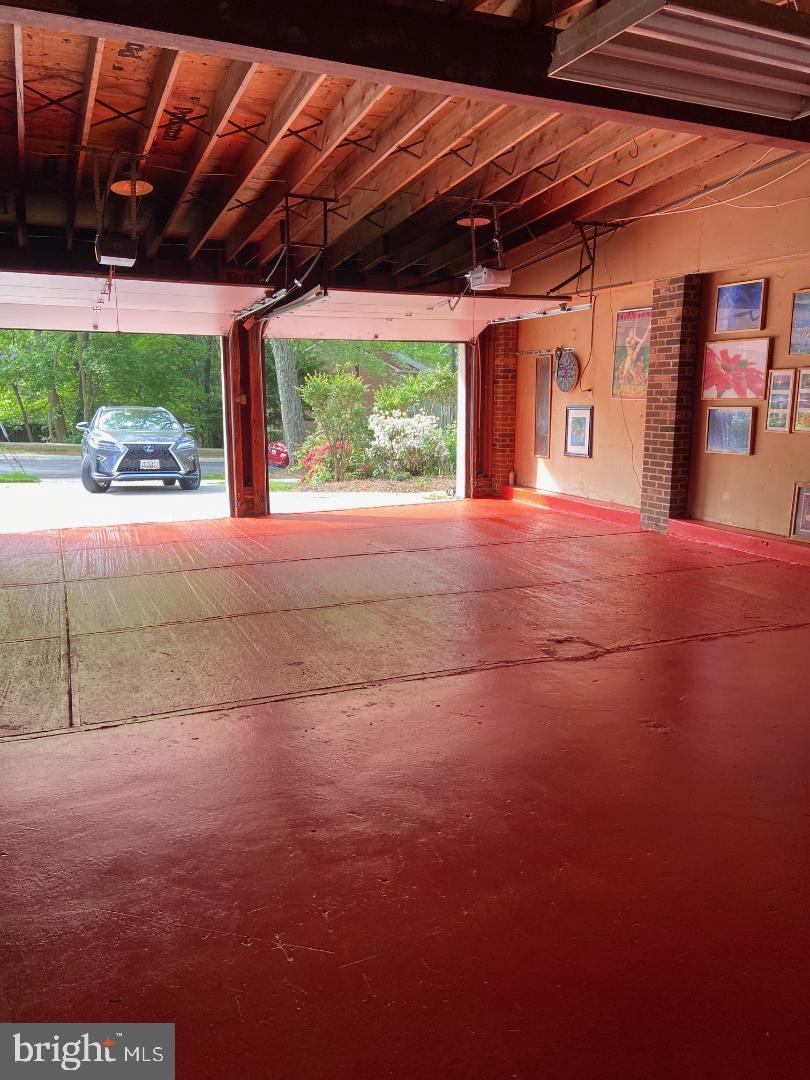 WOODLEY WOODS - Residential