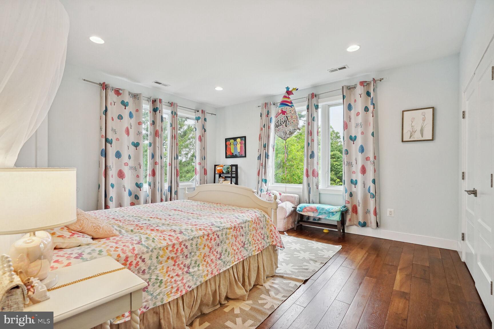 KENT GARDENS - Residential Lease