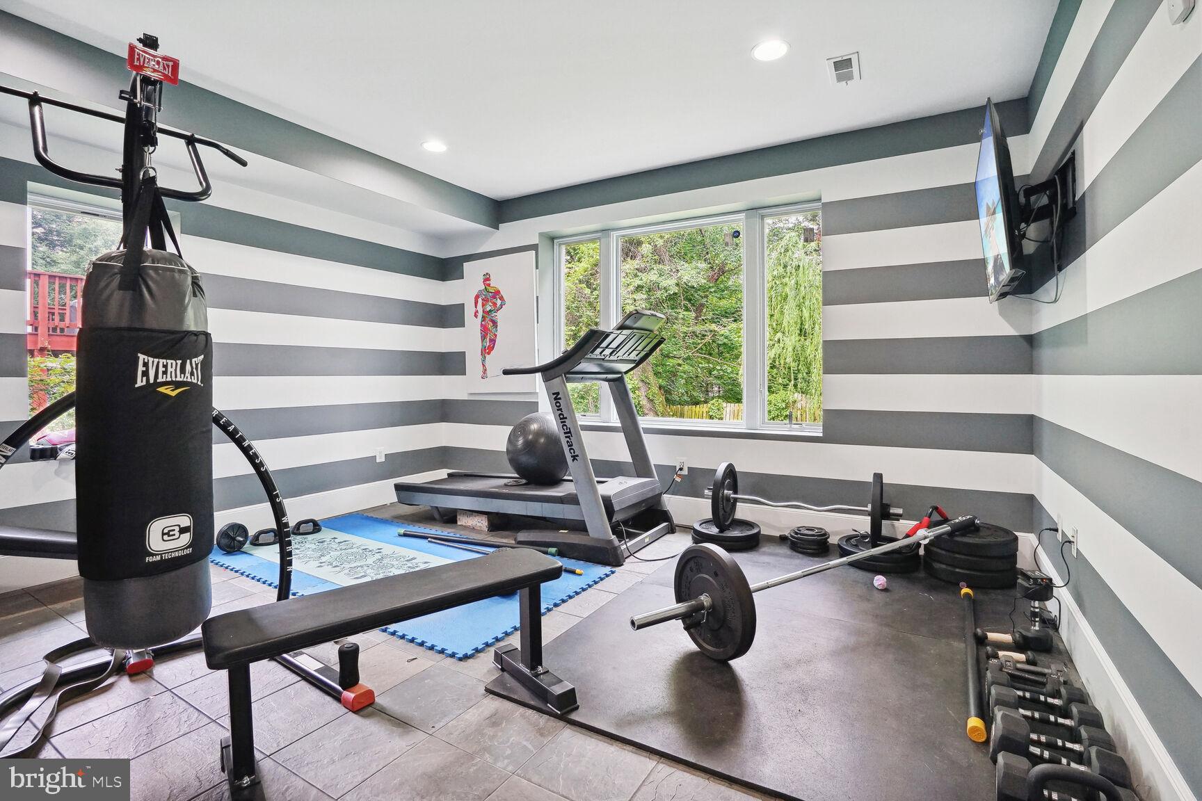 KENT GARDENS - Residential Lease