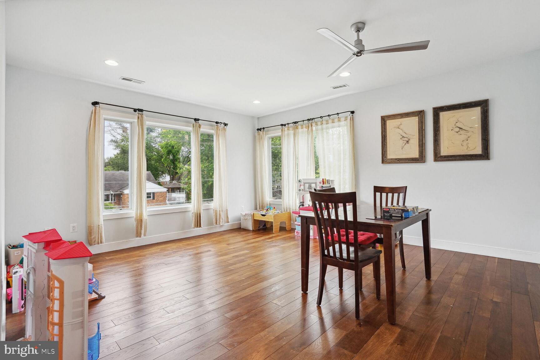 KENT GARDENS - Residential Lease