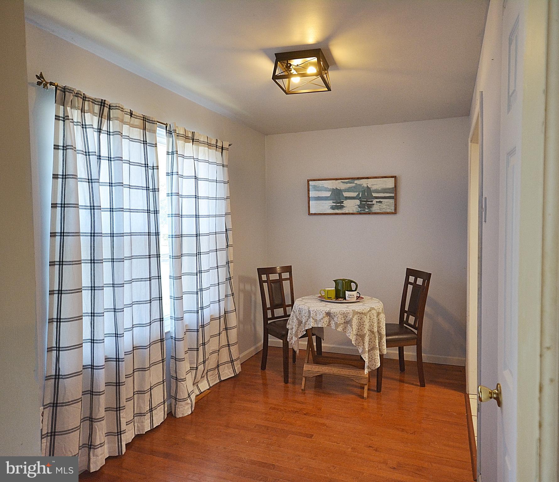 ANCIENT OAK WEST - Residential