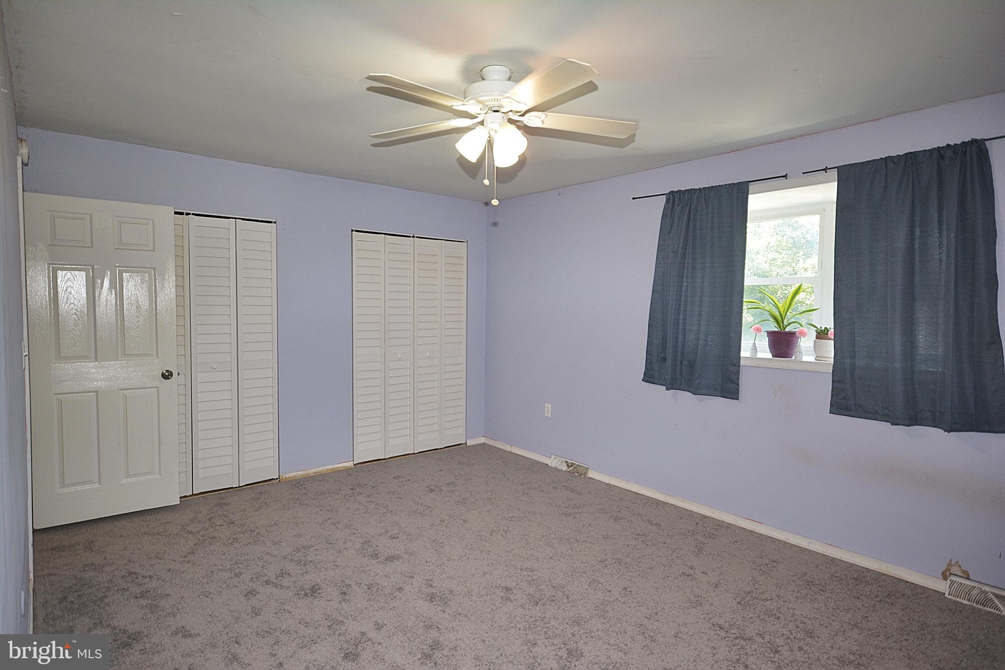 ANCIENT OAK WEST - Residential