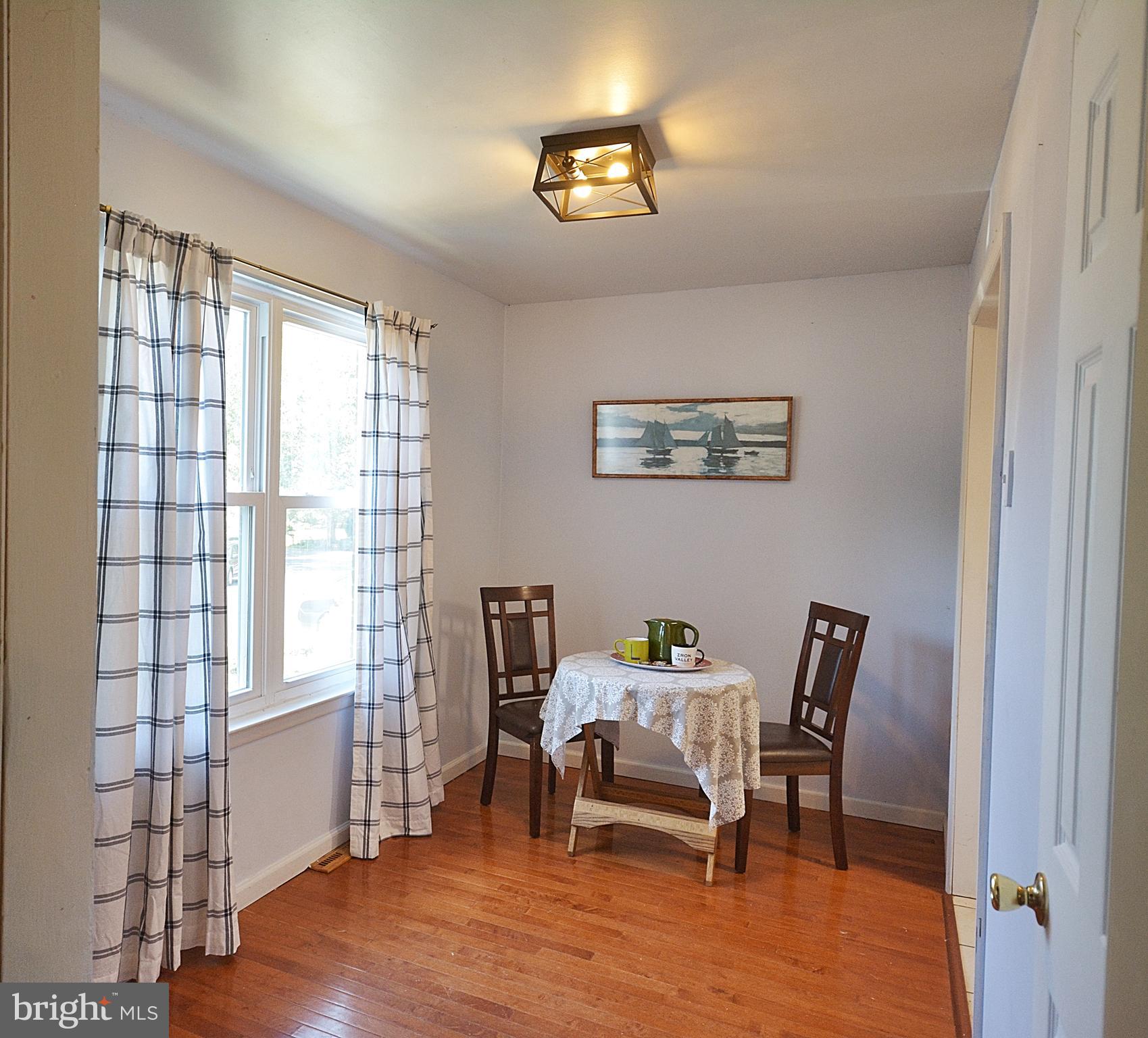 ANCIENT OAK WEST - Residential