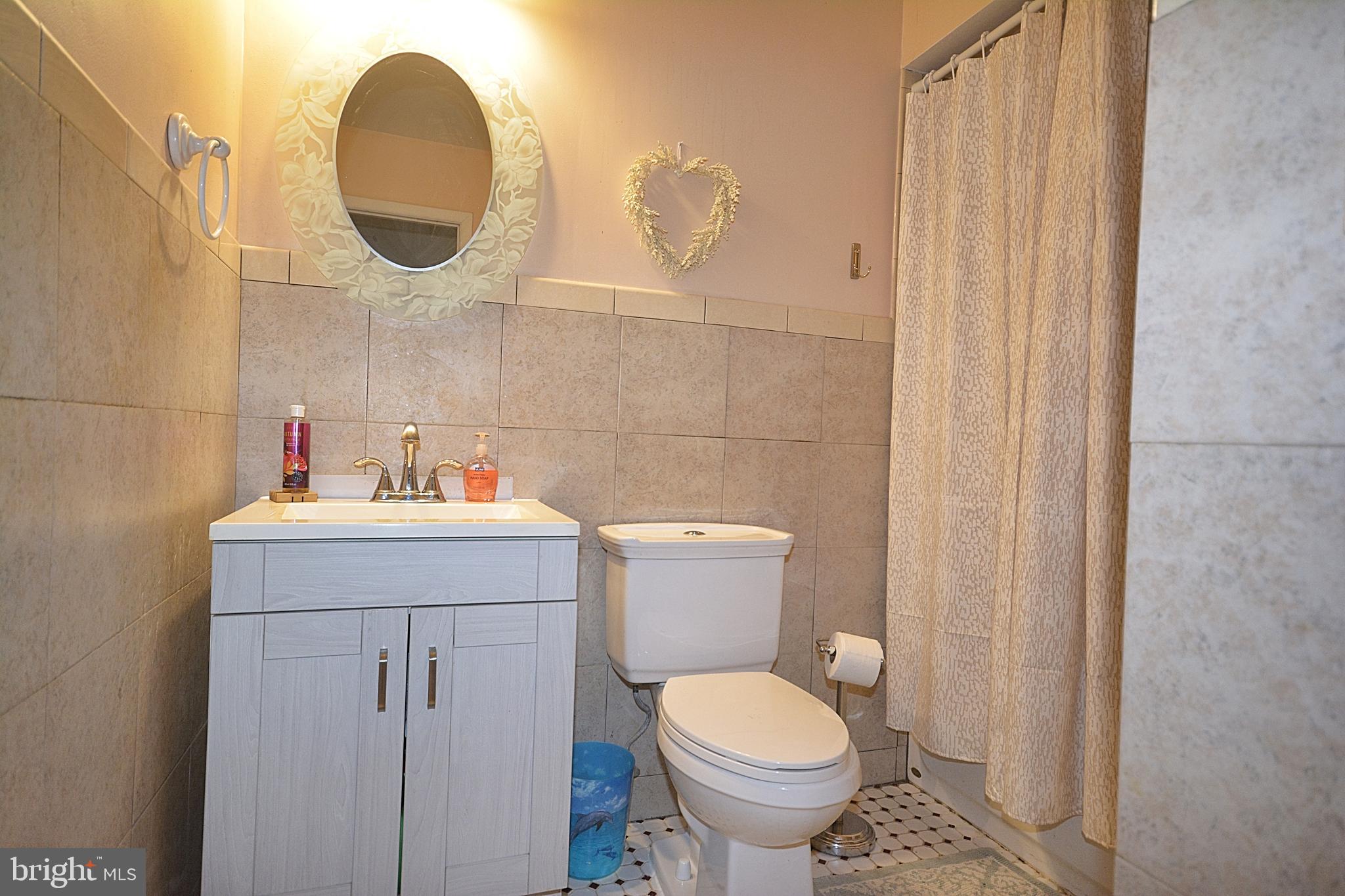 ANCIENT OAK WEST - Residential