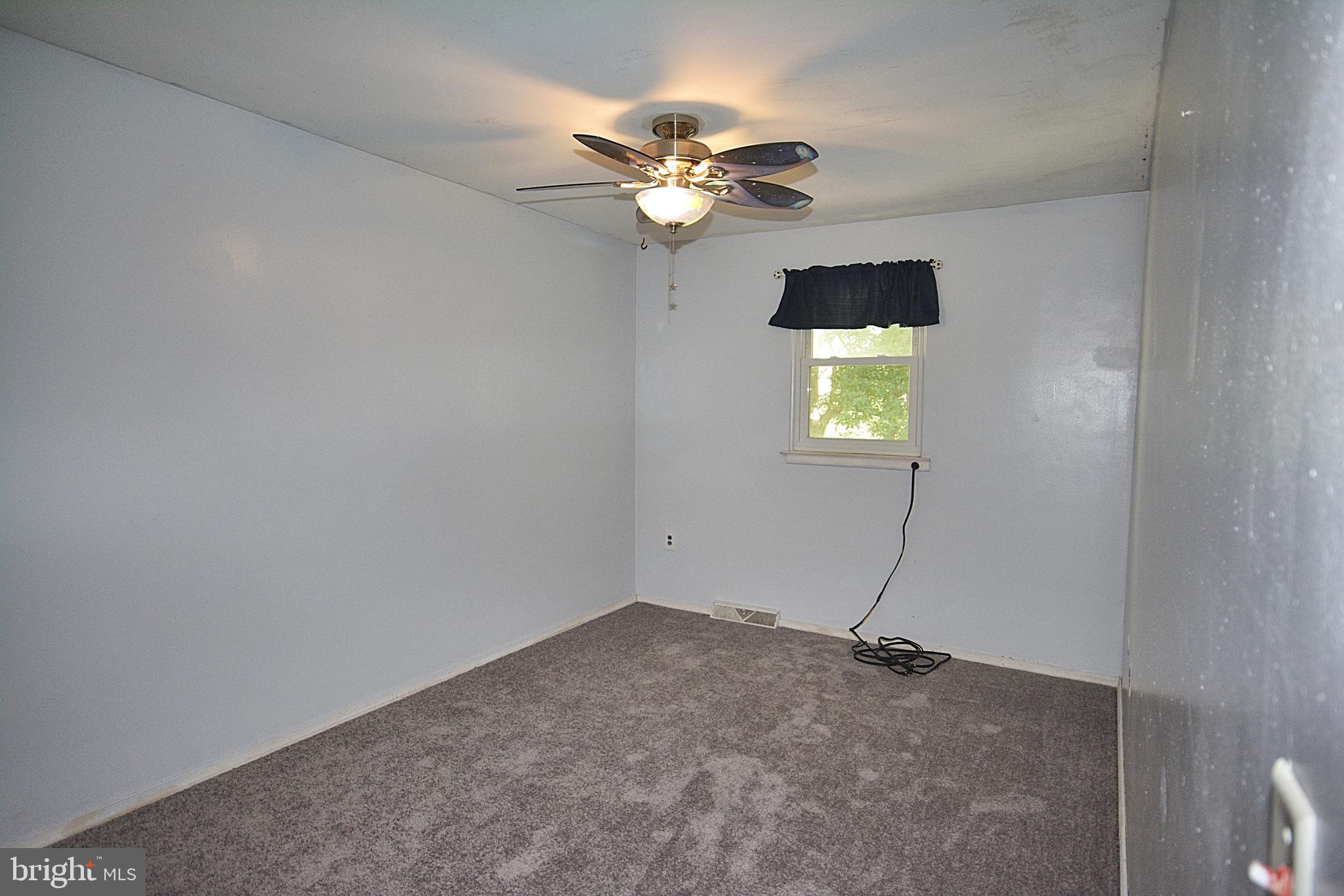 ANCIENT OAK WEST - Residential