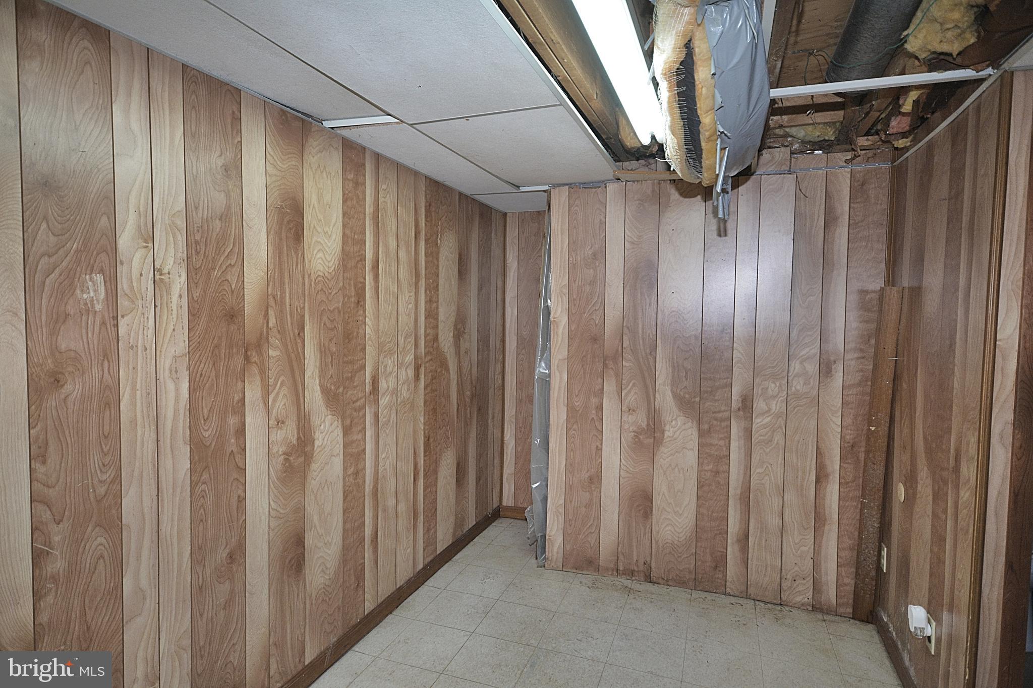 ANCIENT OAK WEST - Residential