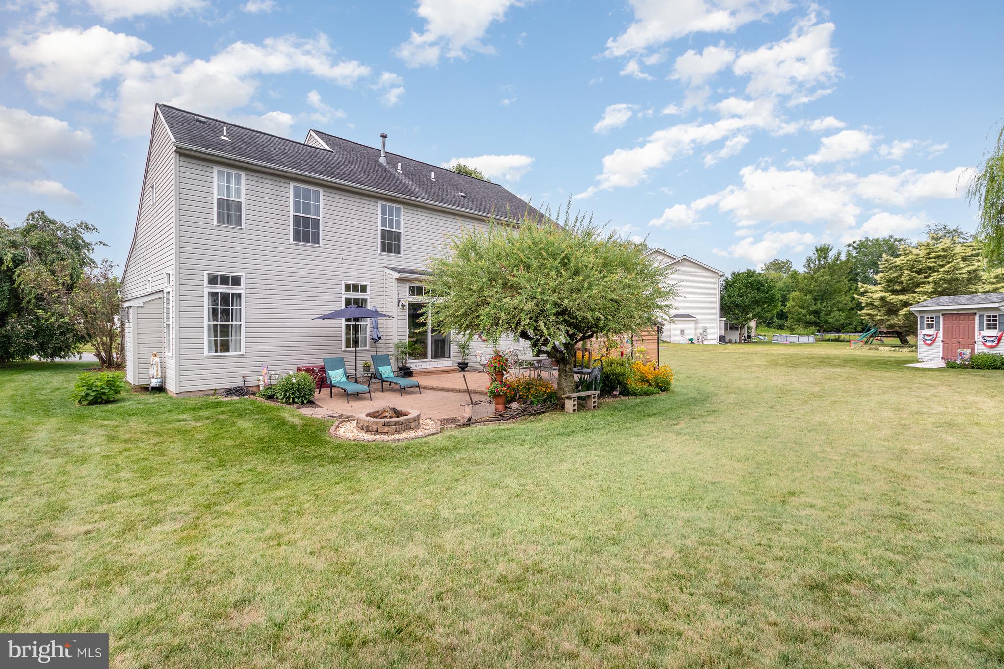 THISTLE DOWNS - Residential