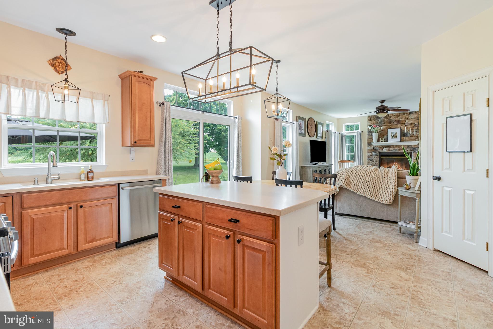 THISTLE DOWNS - Residential