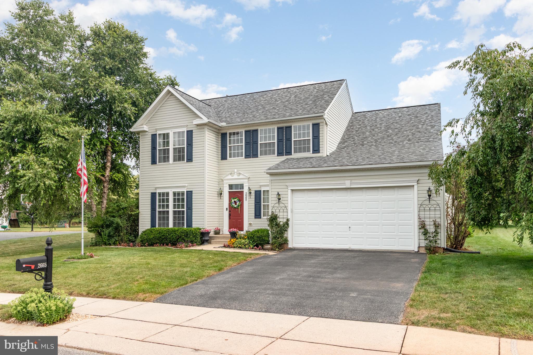 THISTLE DOWNS - Residential