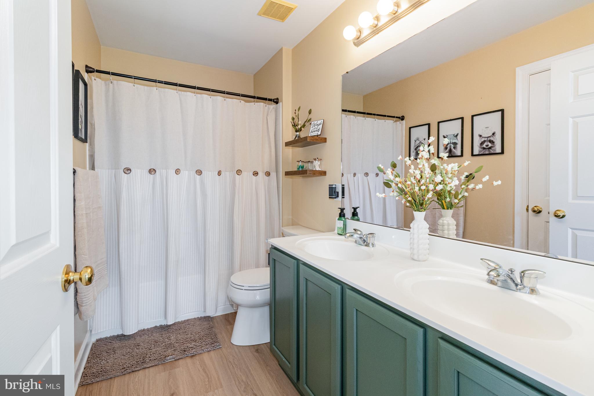 THISTLE DOWNS - Residential