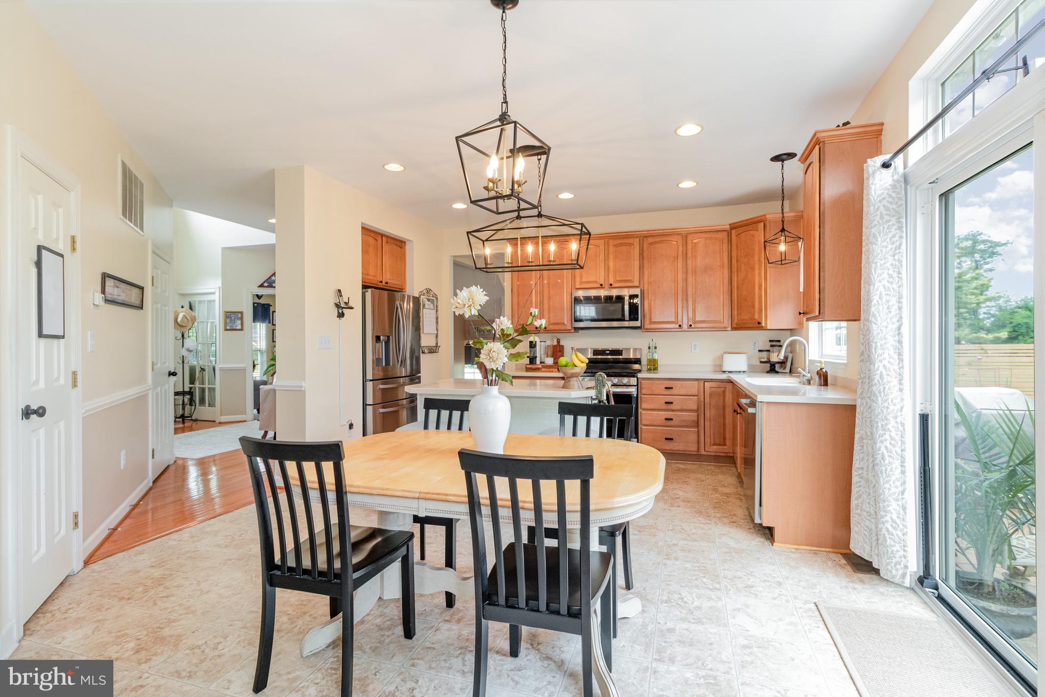 THISTLE DOWNS - Residential