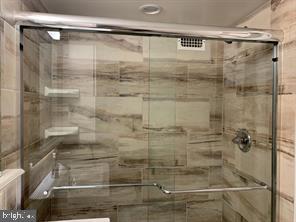 AMERICANA CENTRE - Residential Lease