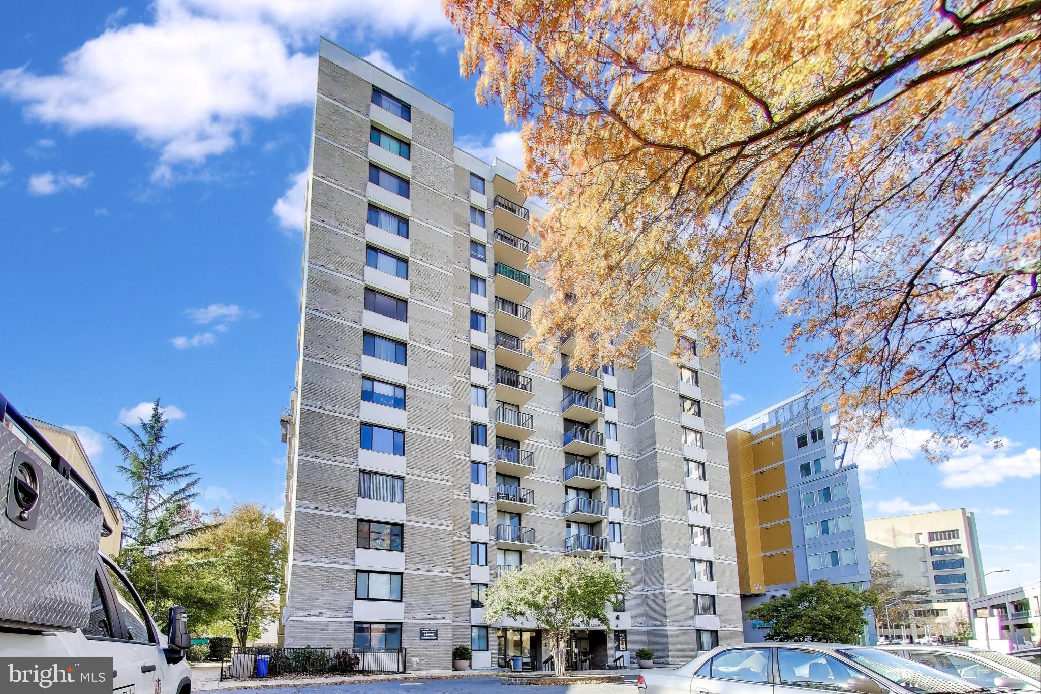 AMERICANA CENTRE - Residential Lease