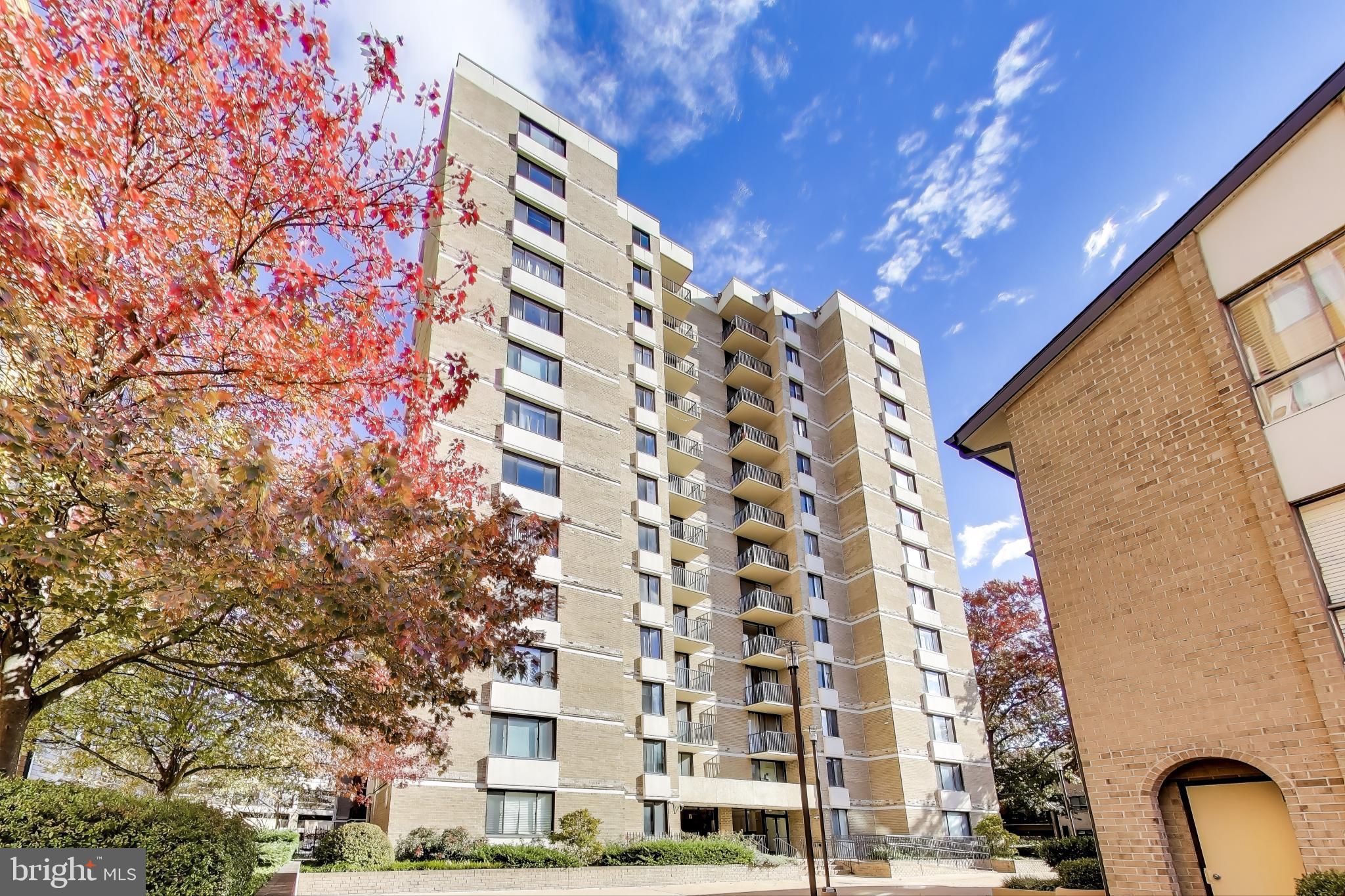 AMERICANA CENTRE - Residential Lease