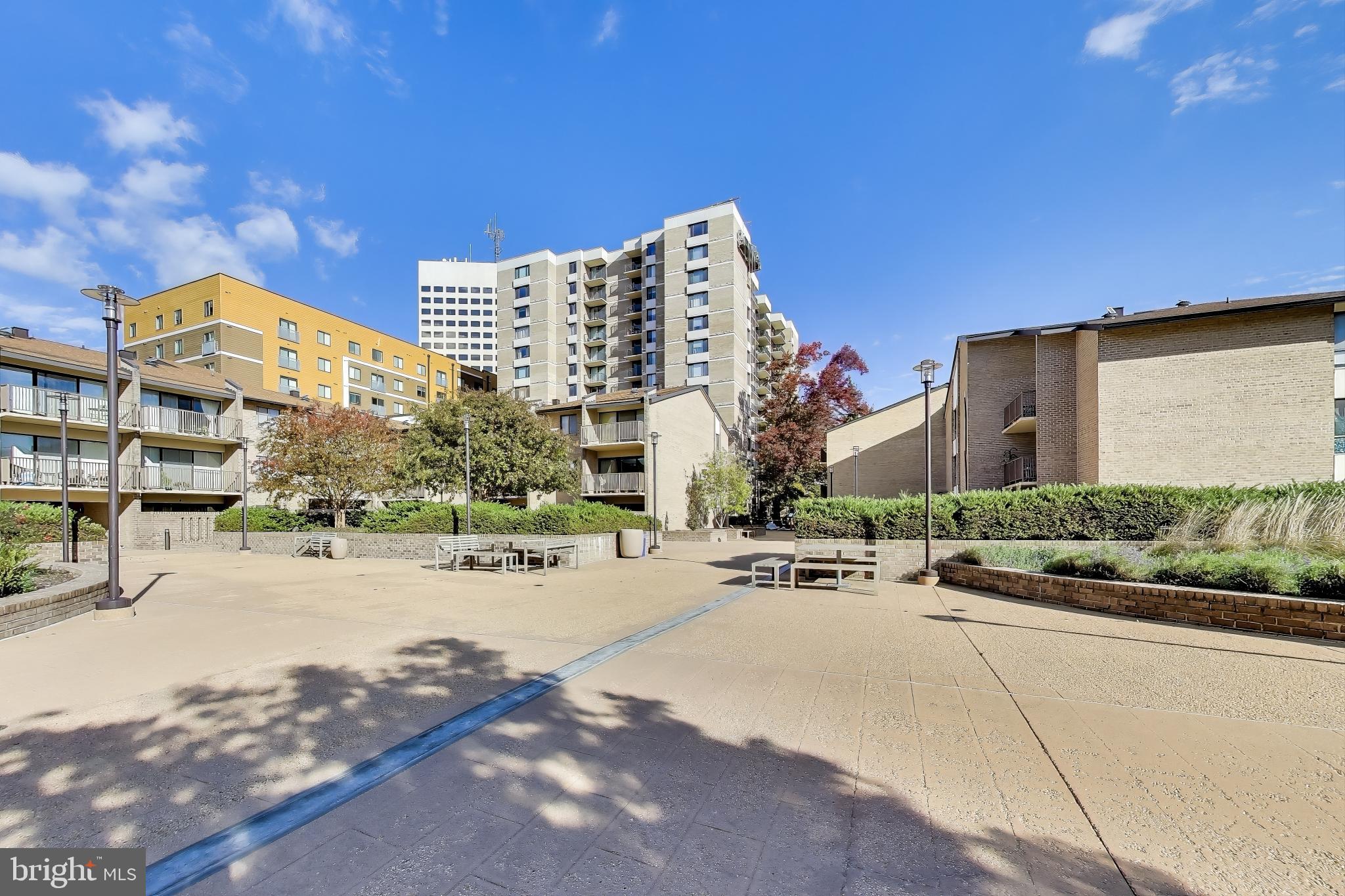 AMERICANA CENTRE - Residential Lease