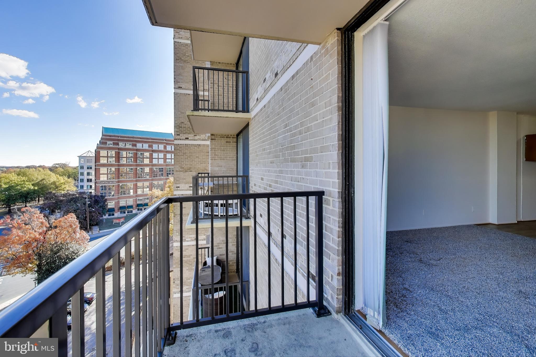 AMERICANA CENTRE - Residential Lease