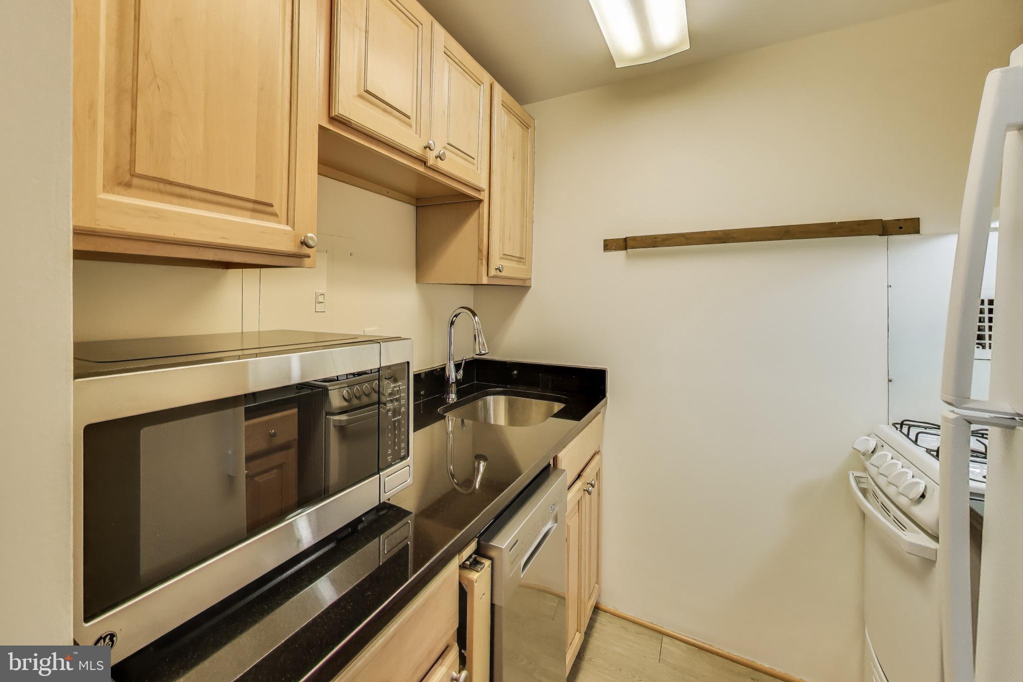 AMERICANA CENTRE - Residential Lease