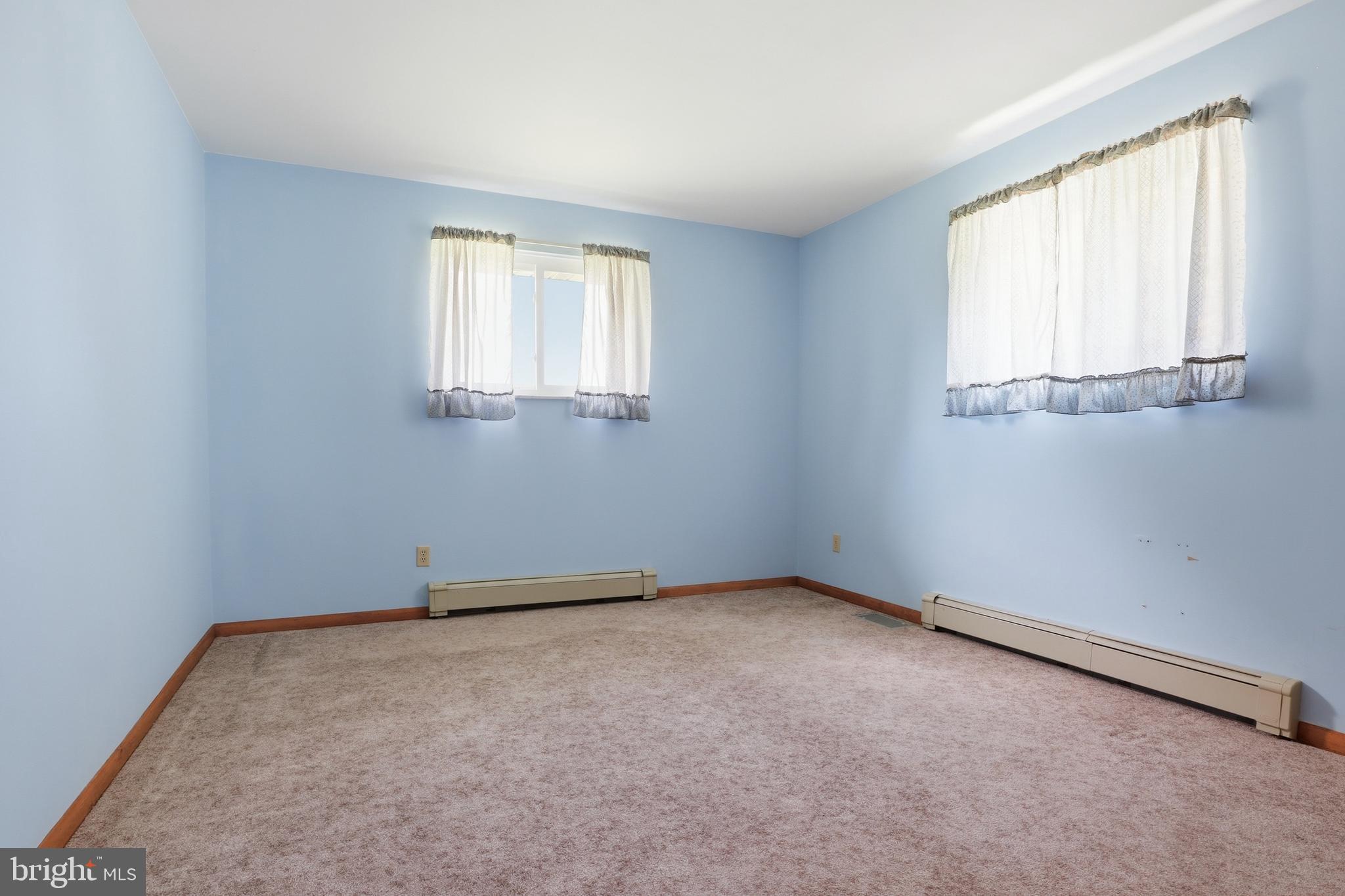 EAST MANCHESTER TWP. - Residential