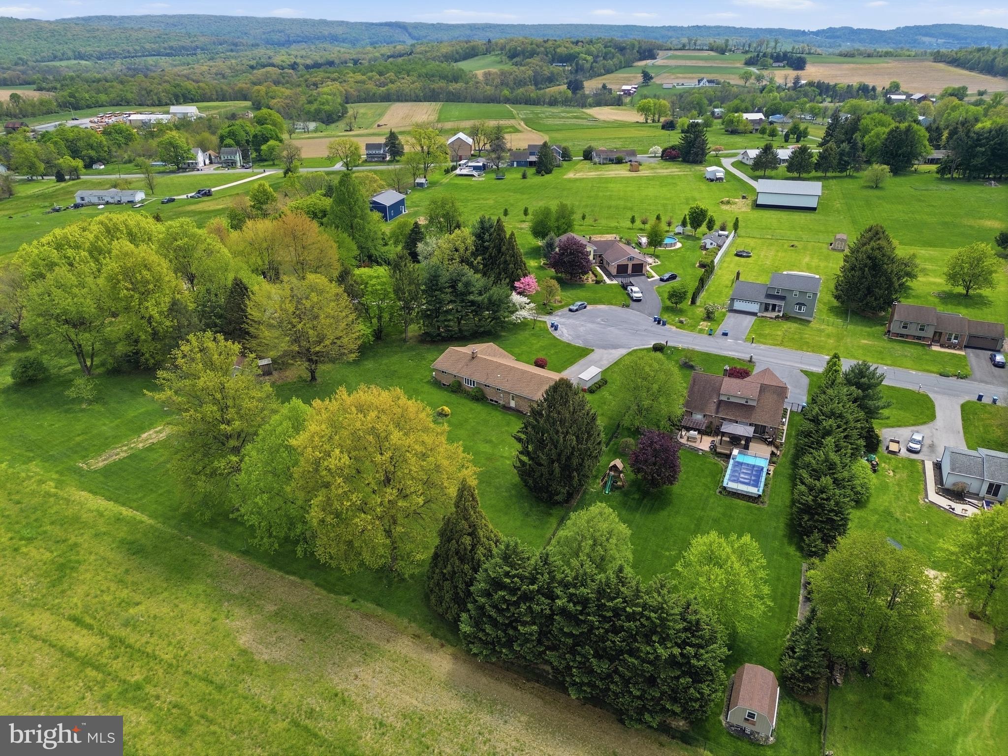 EAST MANCHESTER TWP. - Residential