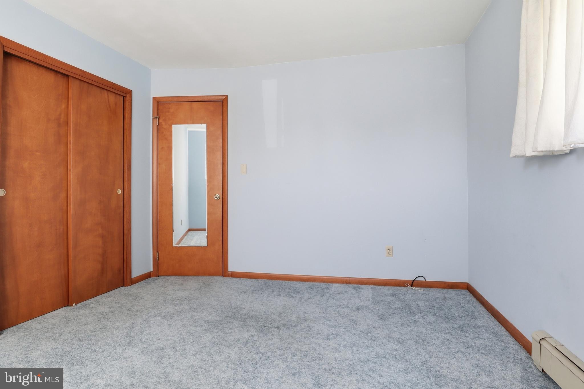 EAST MANCHESTER TWP. - Residential