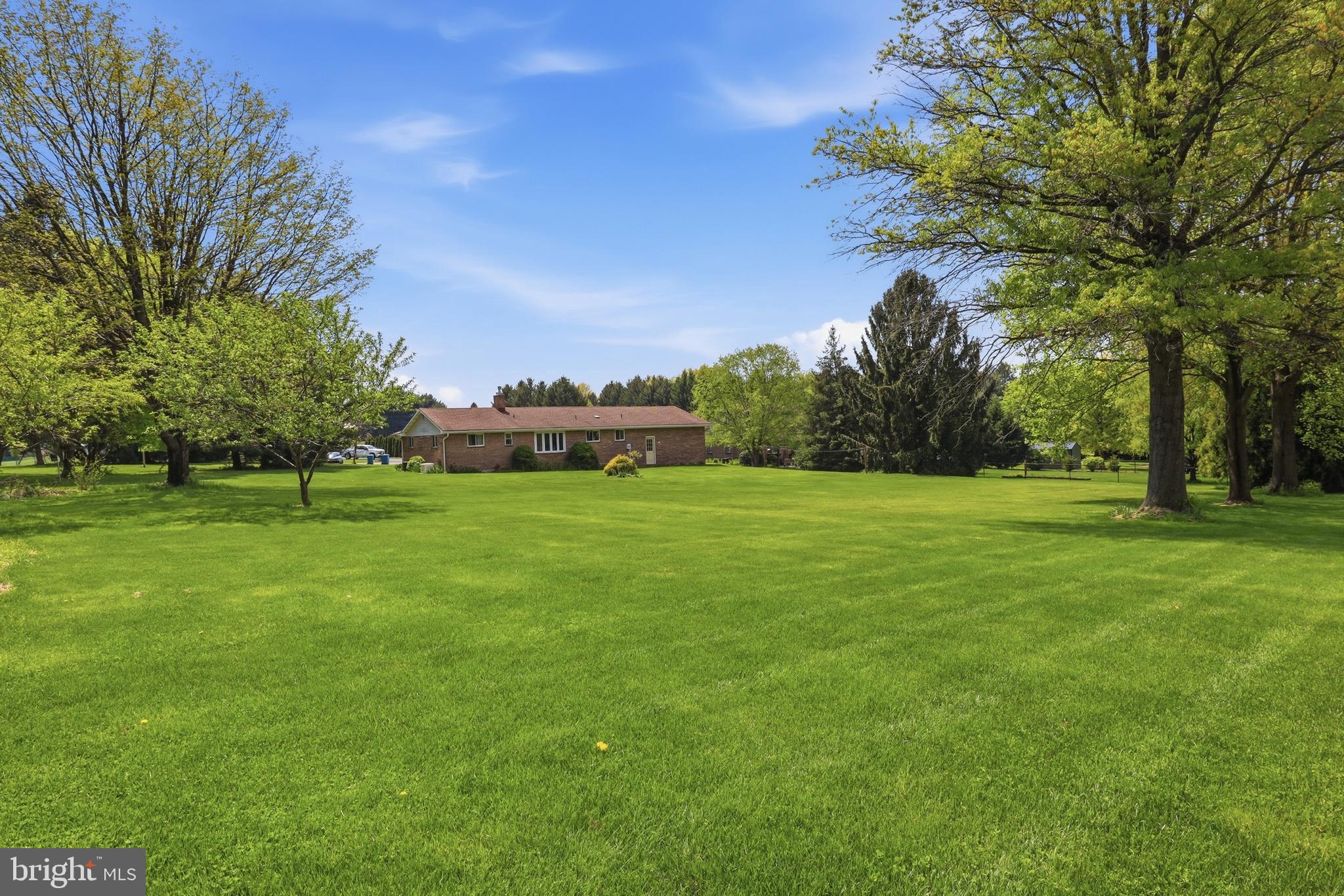 EAST MANCHESTER TWP. - Residential