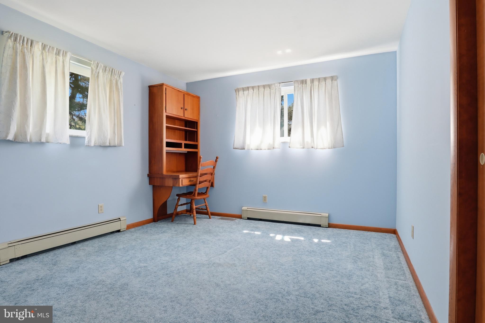 EAST MANCHESTER TWP. - Residential