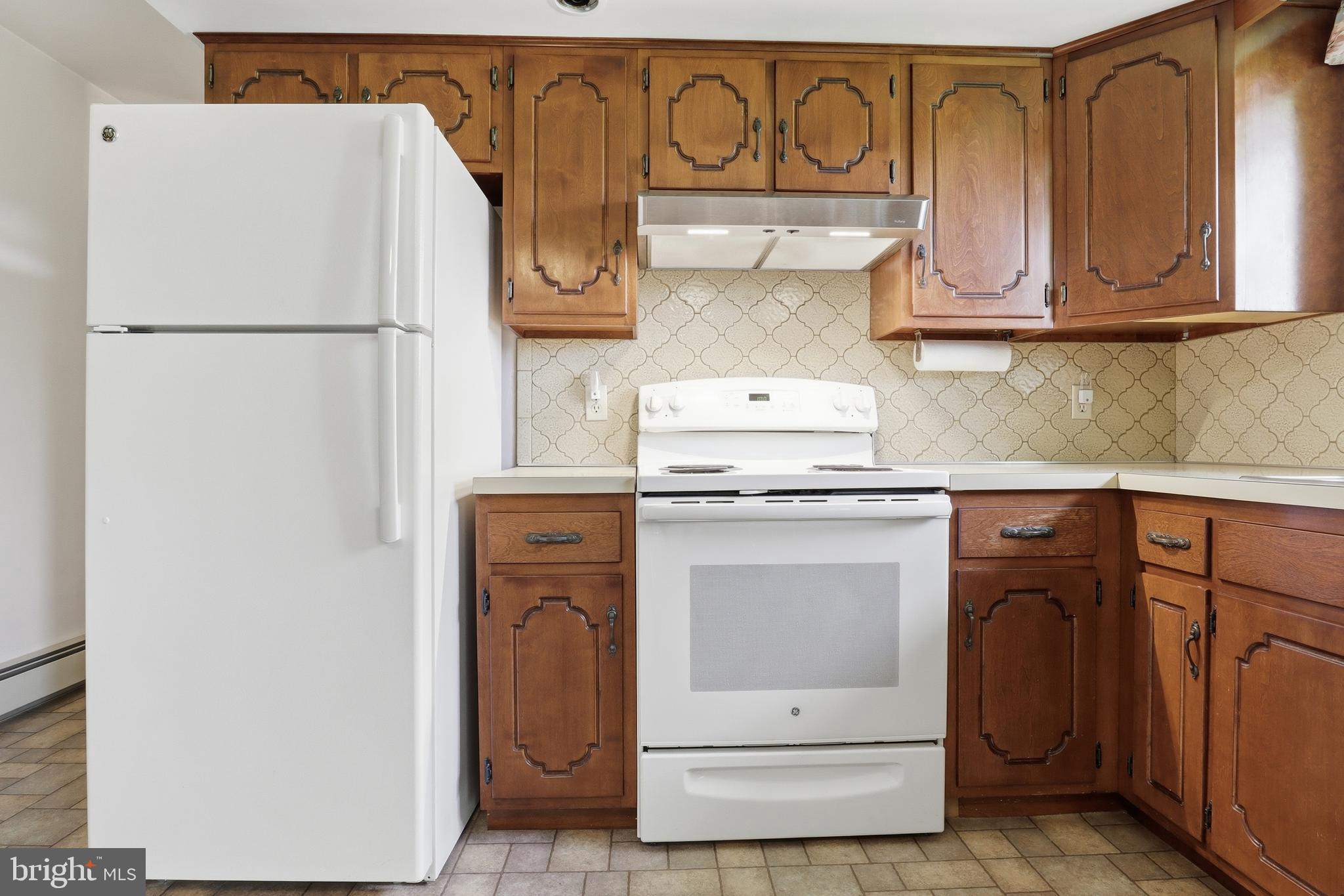 EAST MANCHESTER TWP. - Residential