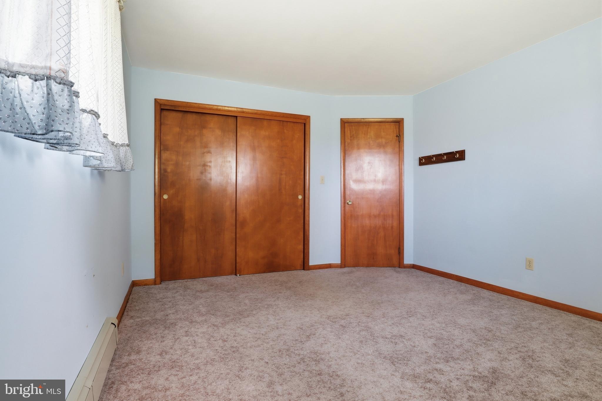 EAST MANCHESTER TWP. - Residential