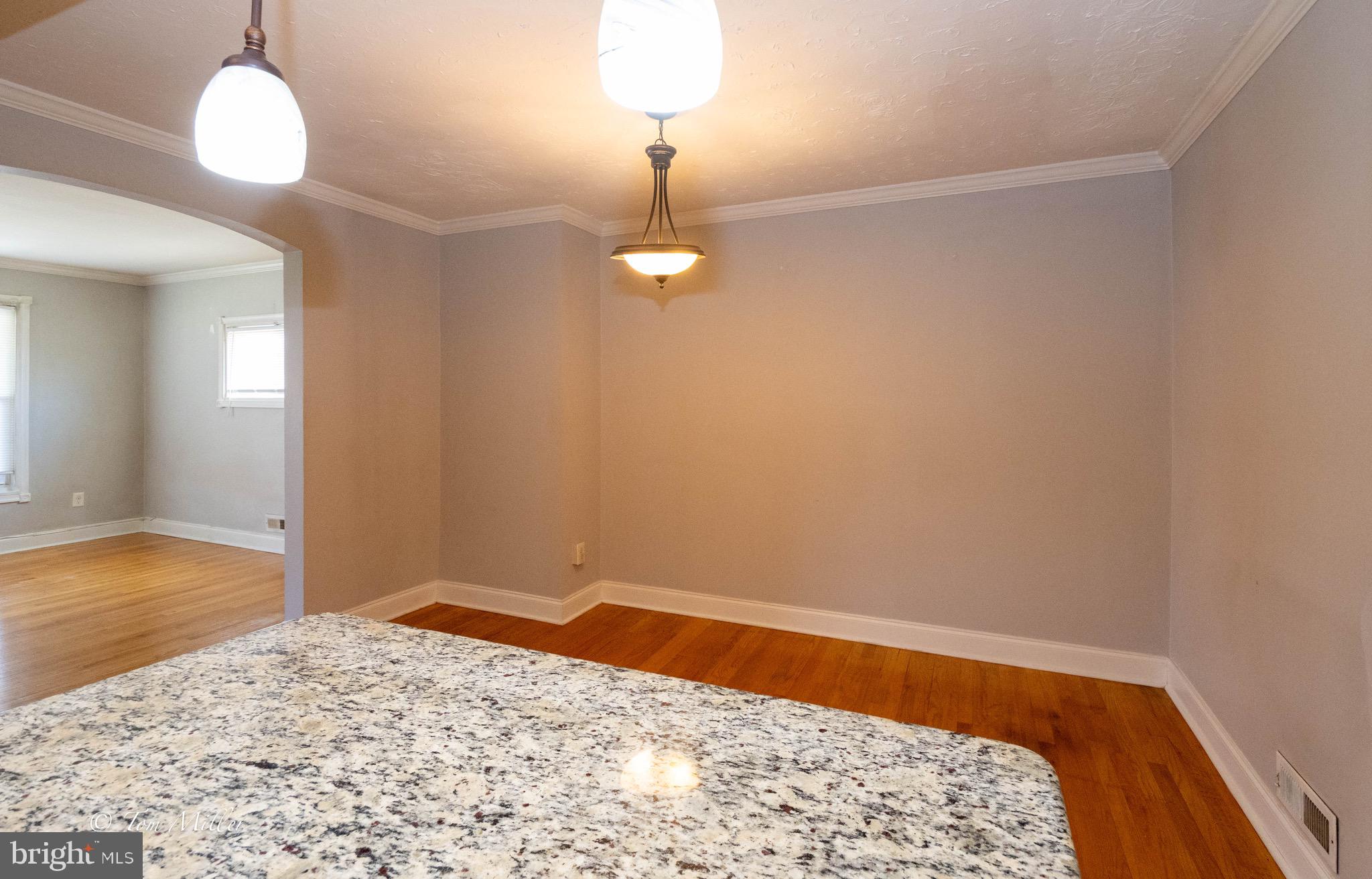 CHARLESMONT - Residential