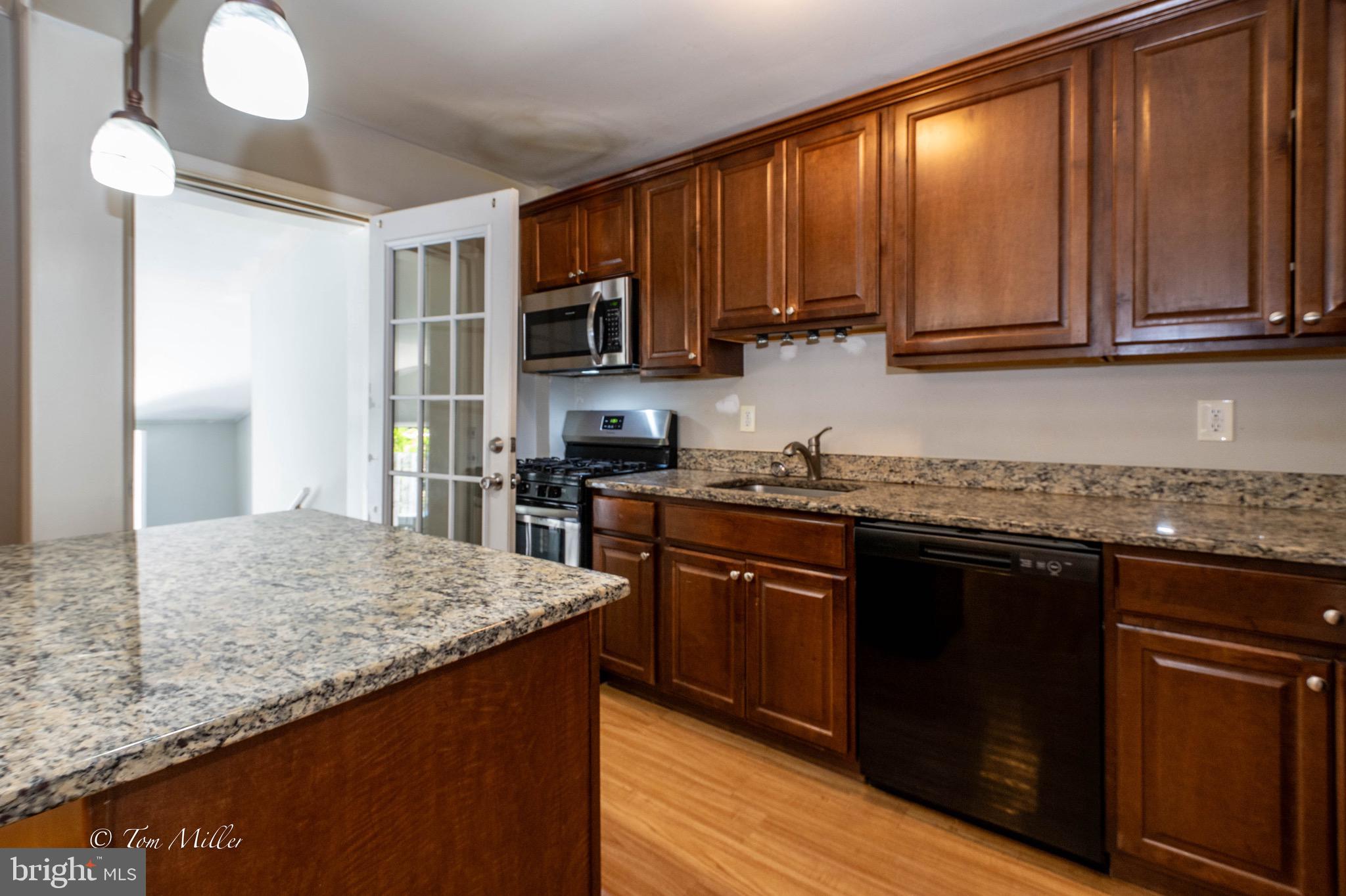 CHARLESMONT - Residential