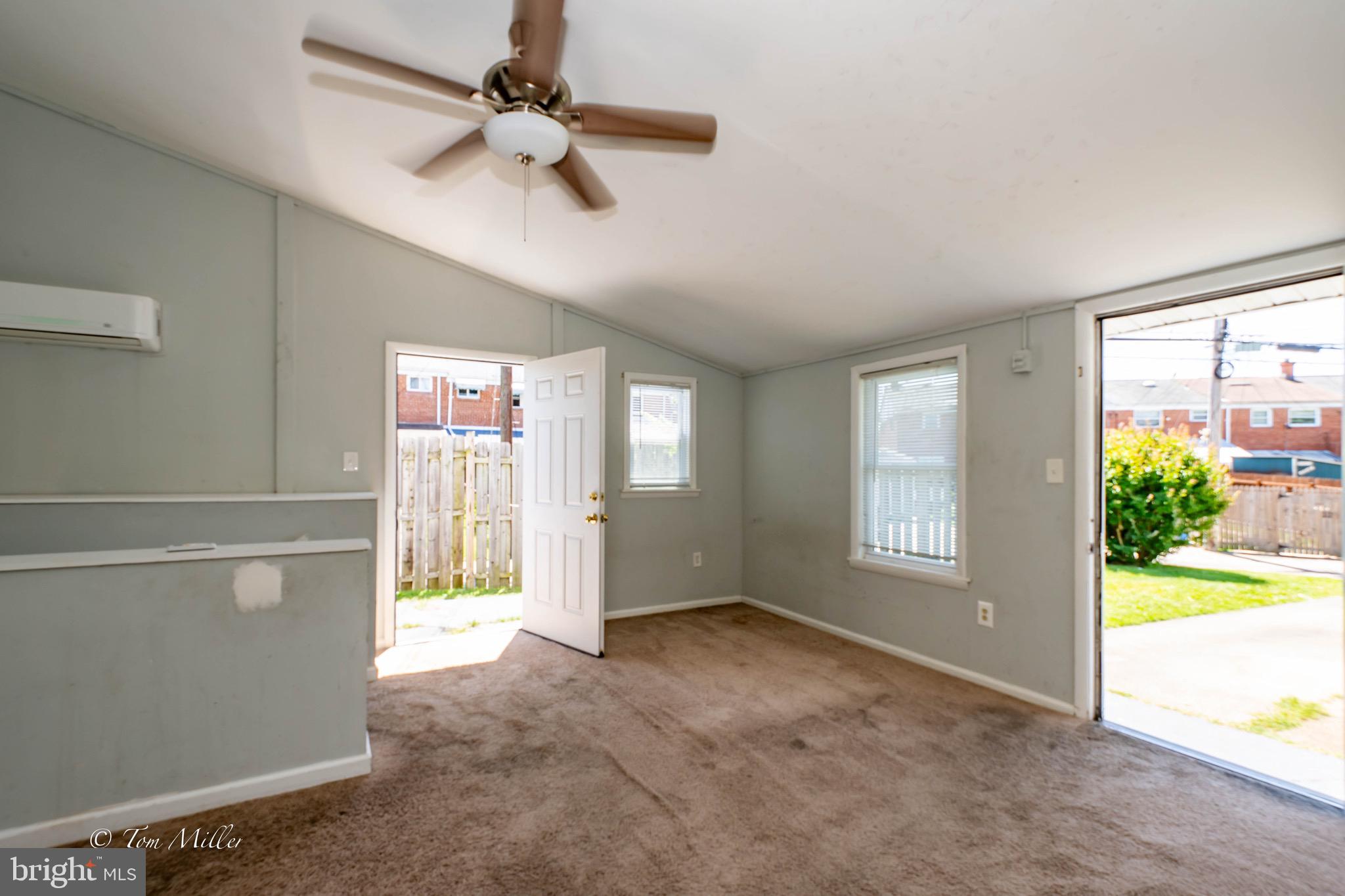 CHARLESMONT - Residential