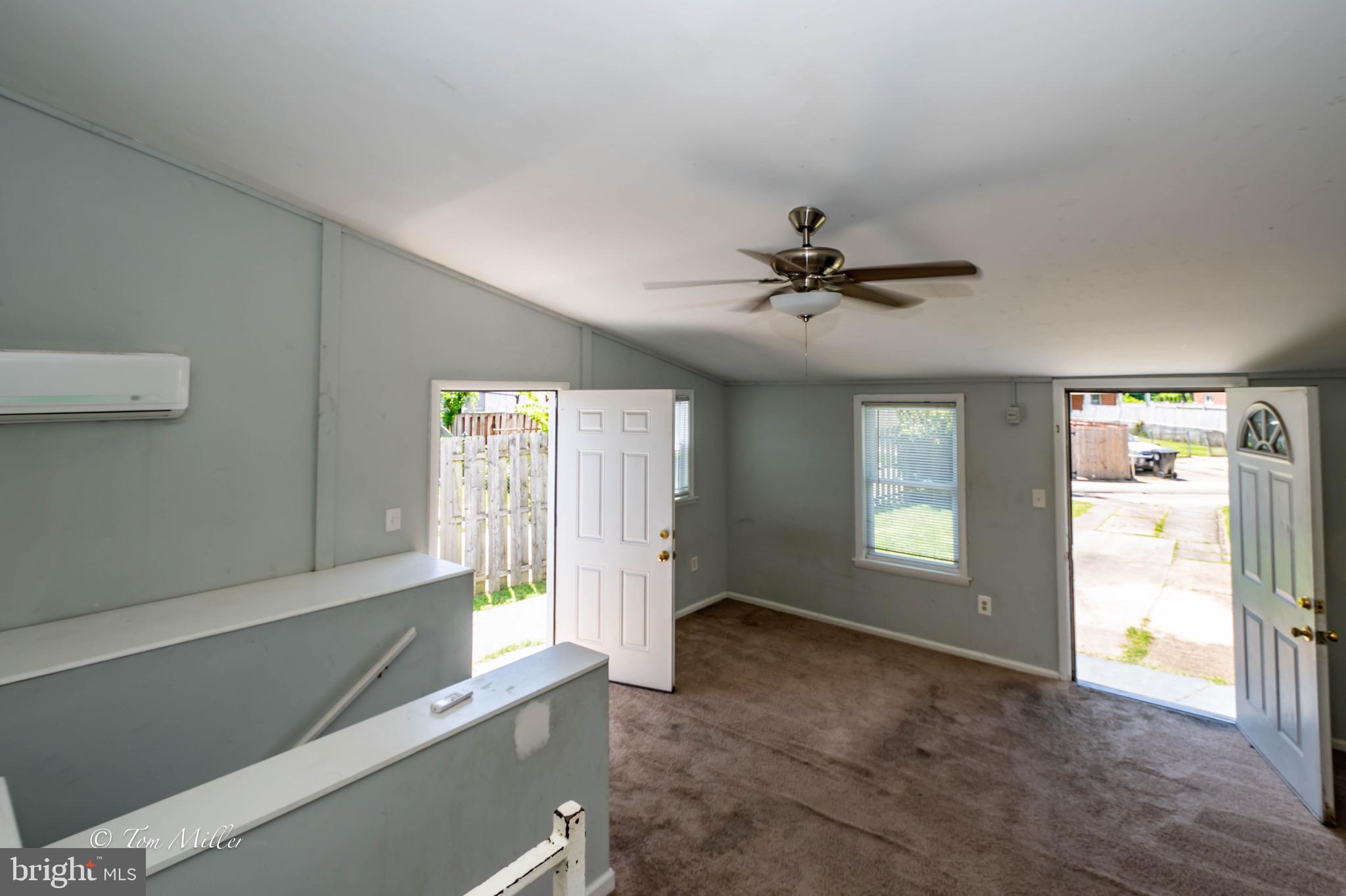 CHARLESMONT - Residential