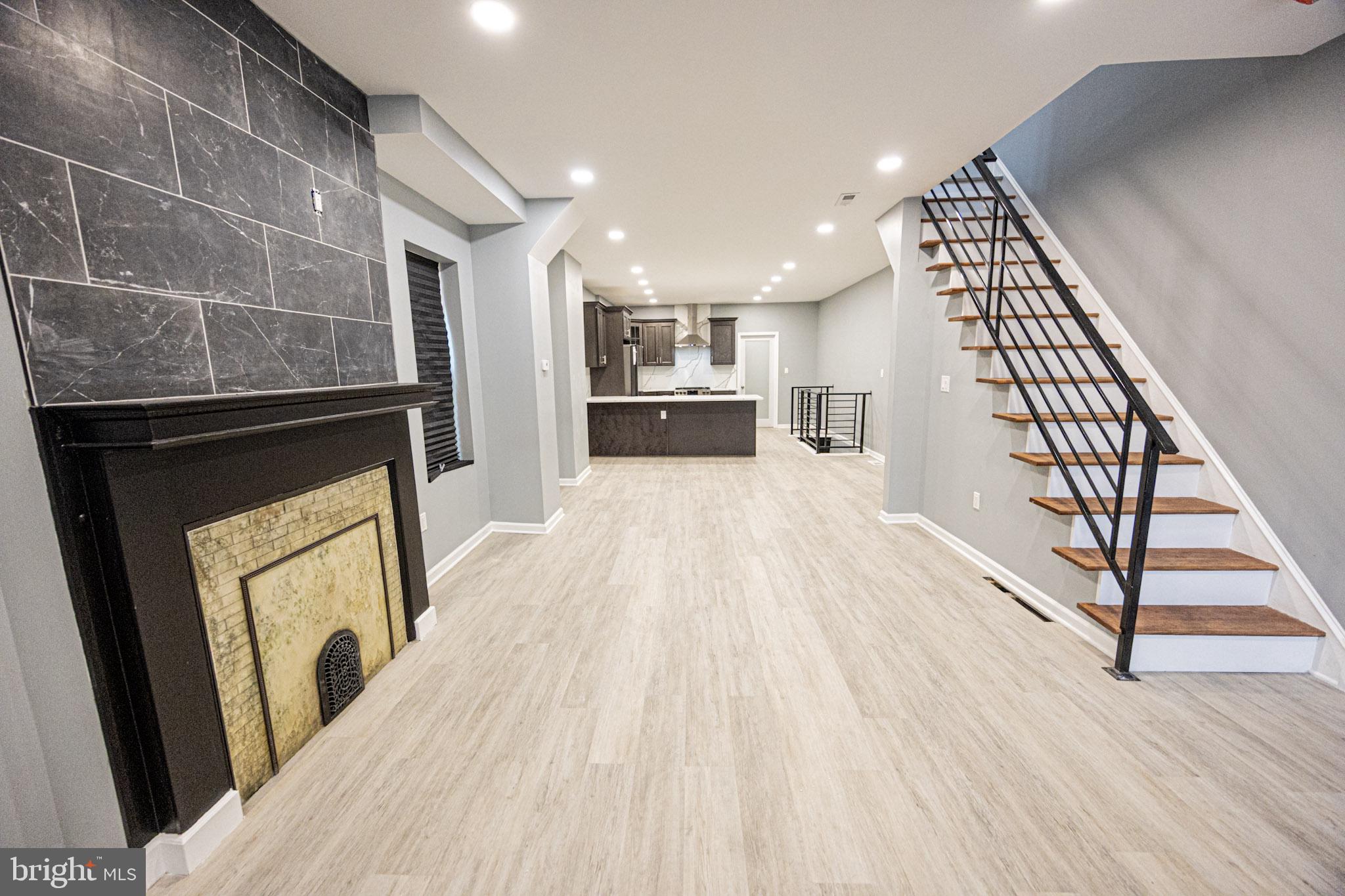 GERMANTOWN (EAST) - Residential