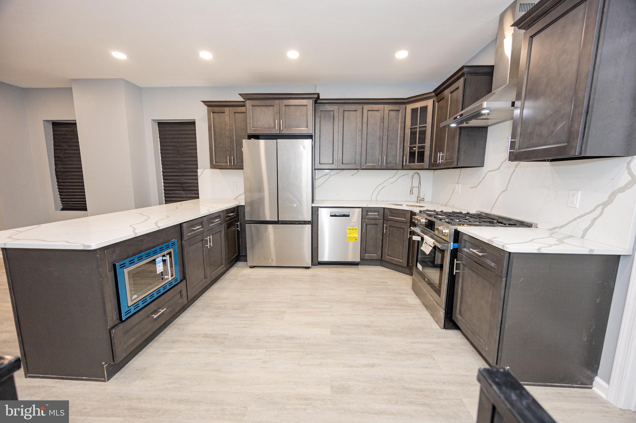 GERMANTOWN (EAST) - Residential