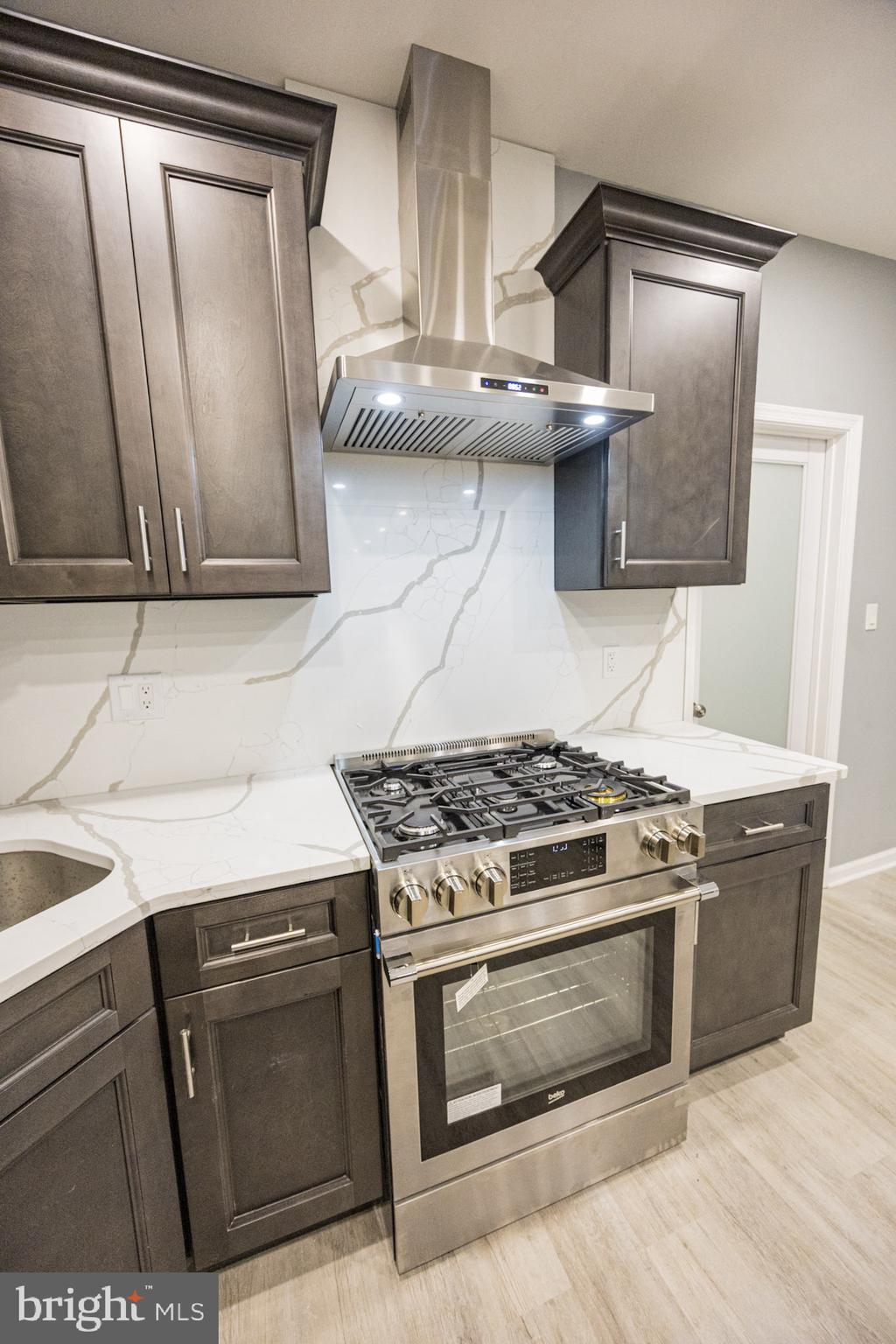 GERMANTOWN (EAST) - Residential