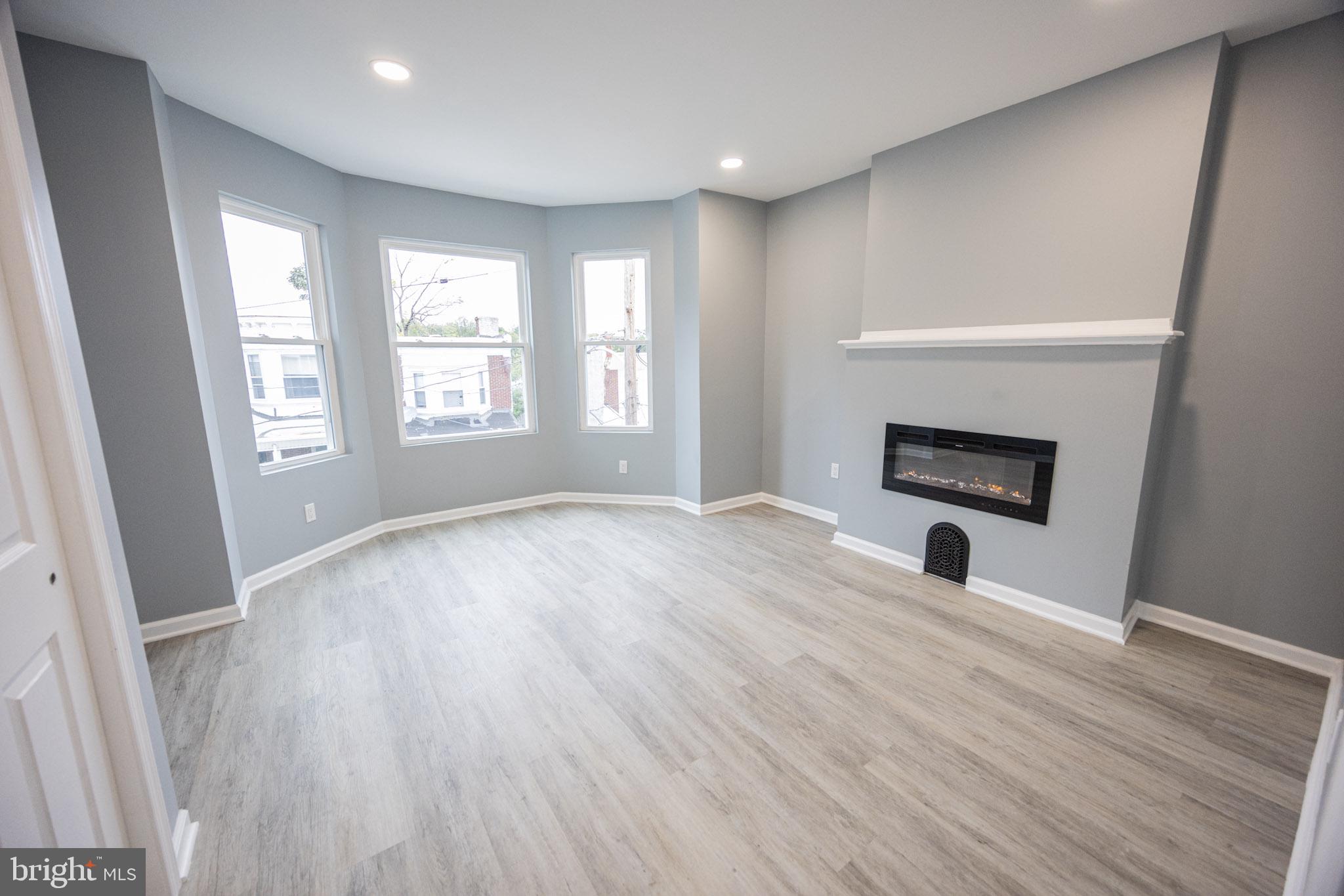 GERMANTOWN (EAST) - Residential