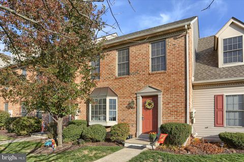 315 WOODLAND VIEW COURT HARRISBURG PA 17110