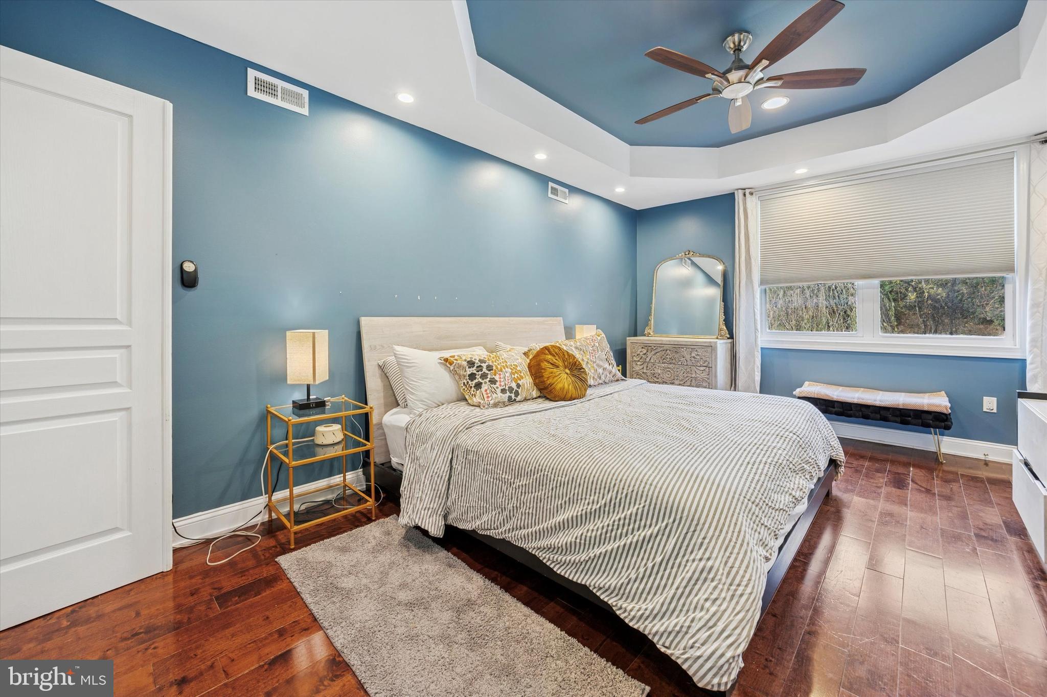 ROXBOROUGH - Residential