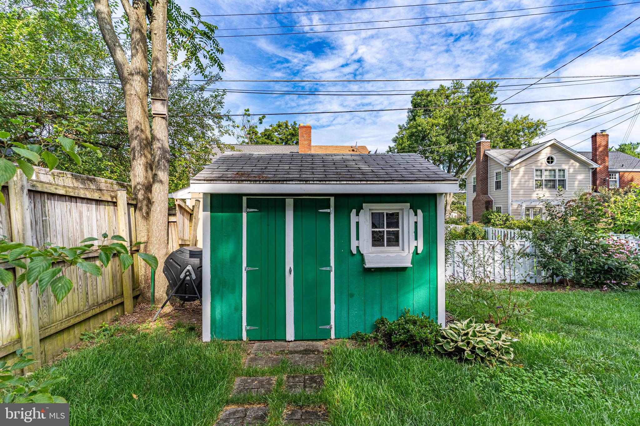 JEFFERSON MANOR - Residential Lease