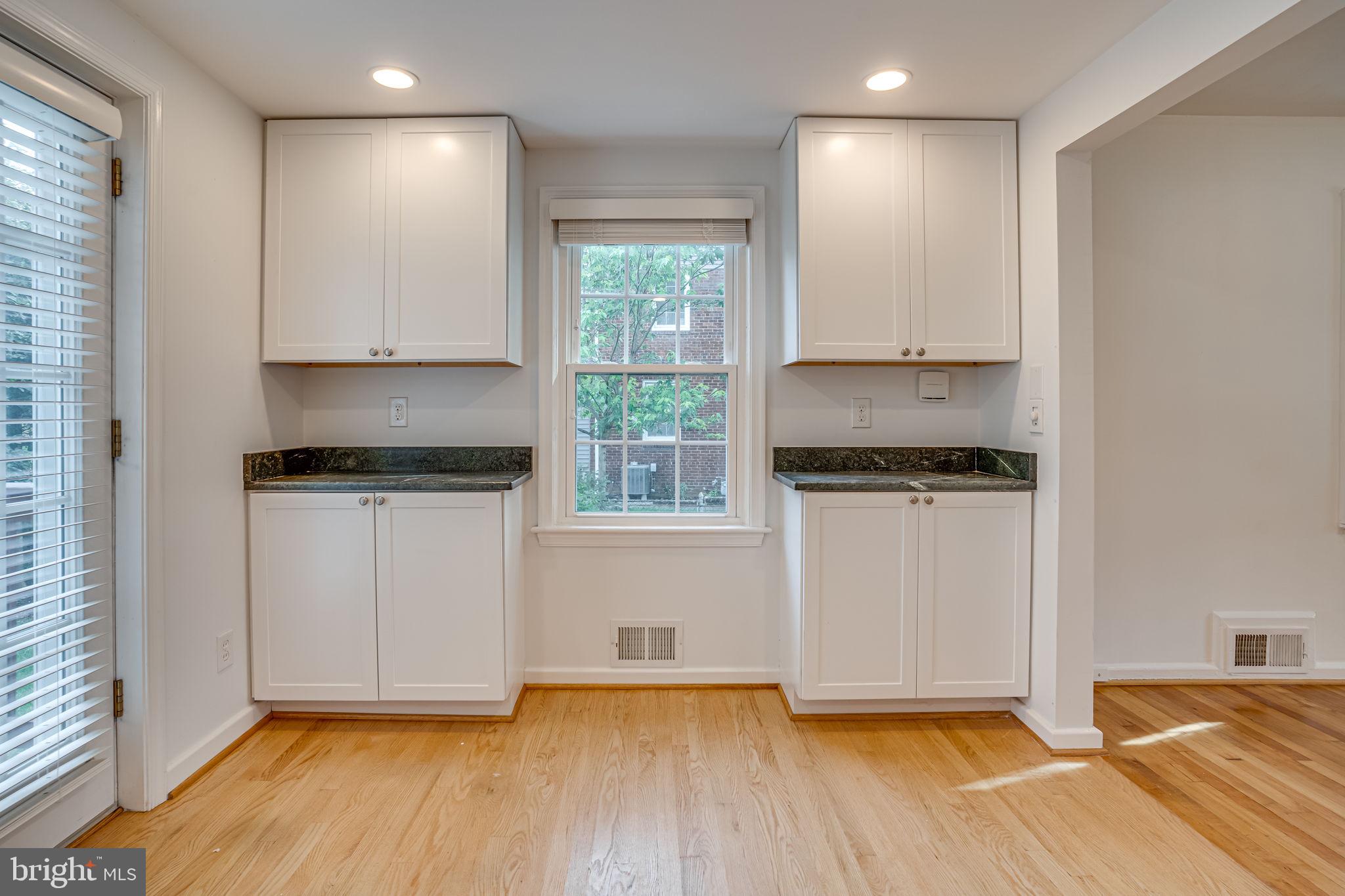 JEFFERSON MANOR - Residential Lease