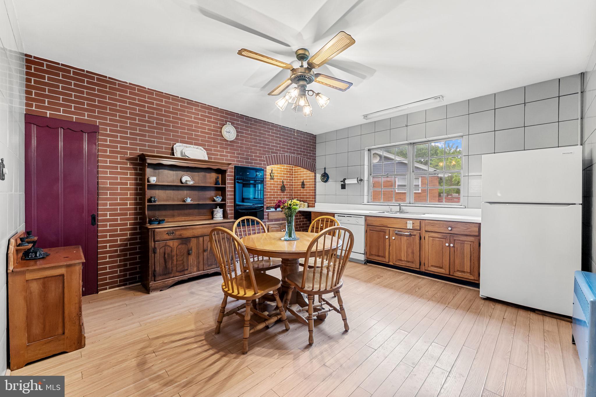 WHITEMARSH VILLAGE - Residential