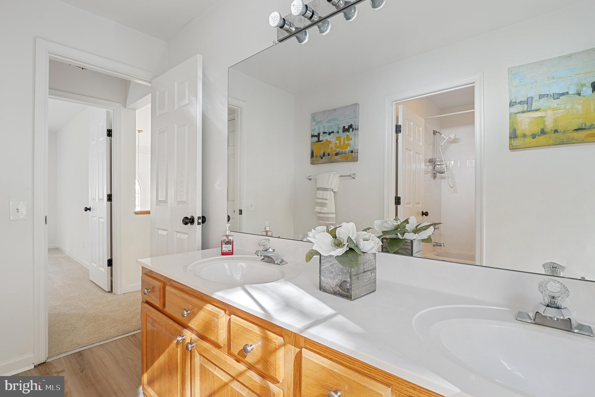 RUSSETT - Residential