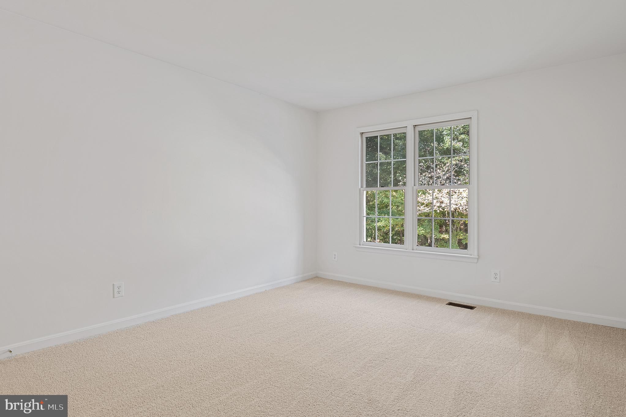 RUSSETT - Residential