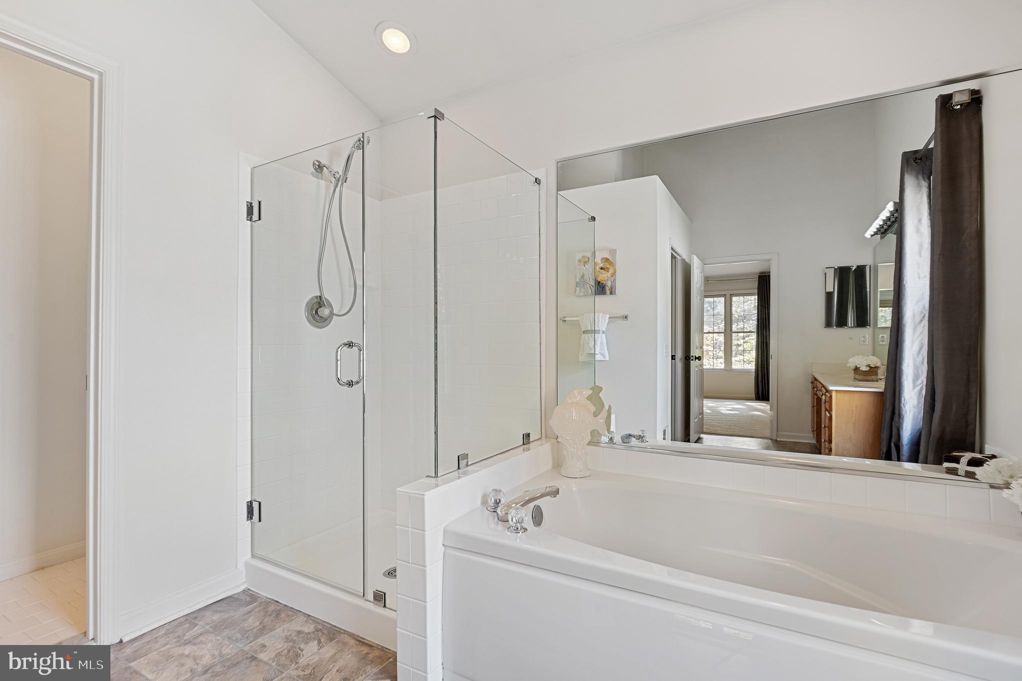 RUSSETT - Residential