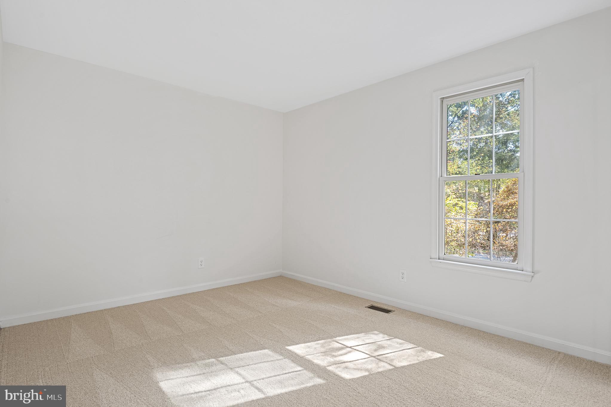 RUSSETT - Residential