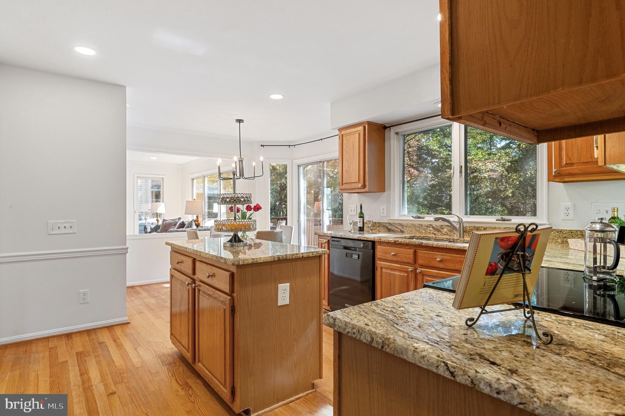 RUSSETT - Residential